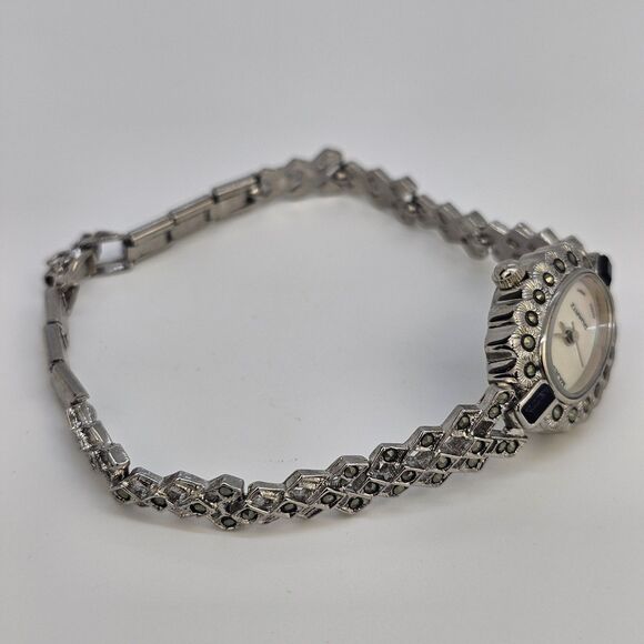 VTG Majestron Watch‎ Women 18mm Marcasite MOP Oval Dial 7\